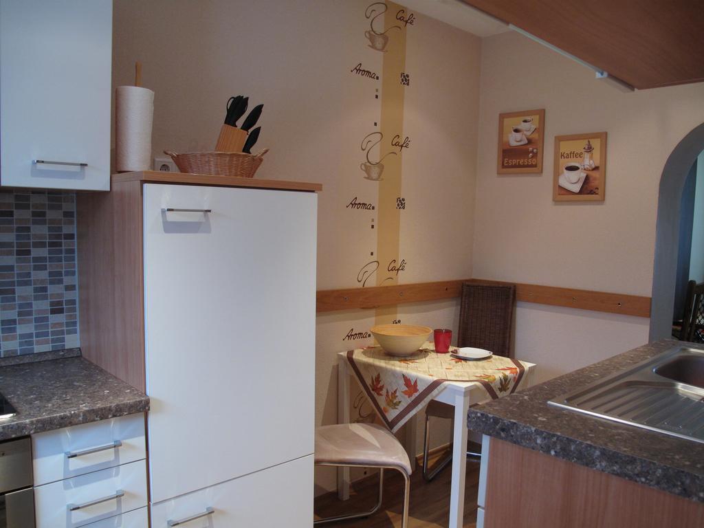 Pension Appartementhaus Central Nordhausen Ruang foto