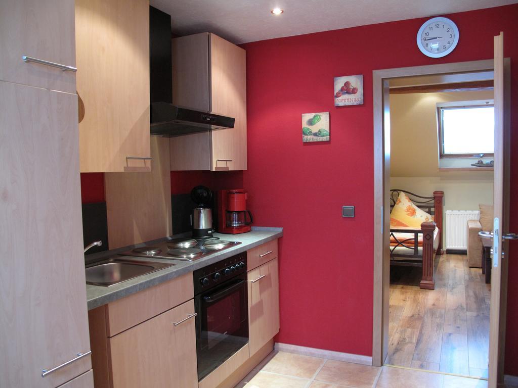 Pension Appartementhaus Central Nordhausen Ruang foto