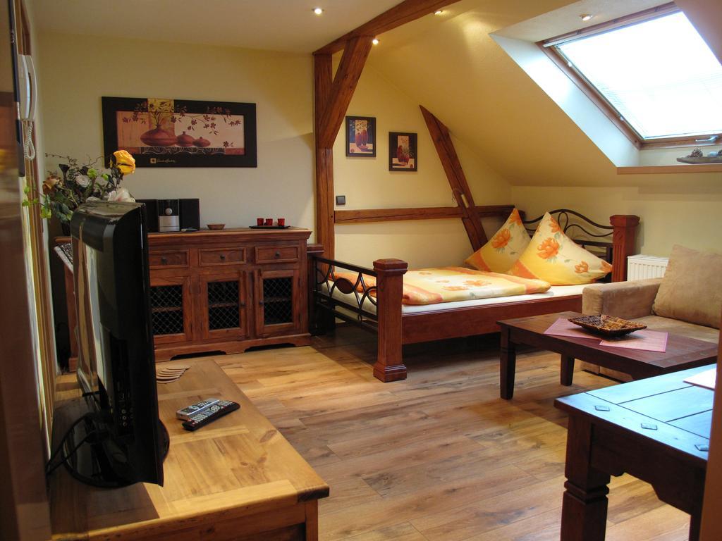 Pension Appartementhaus Central Nordhausen Ruang foto